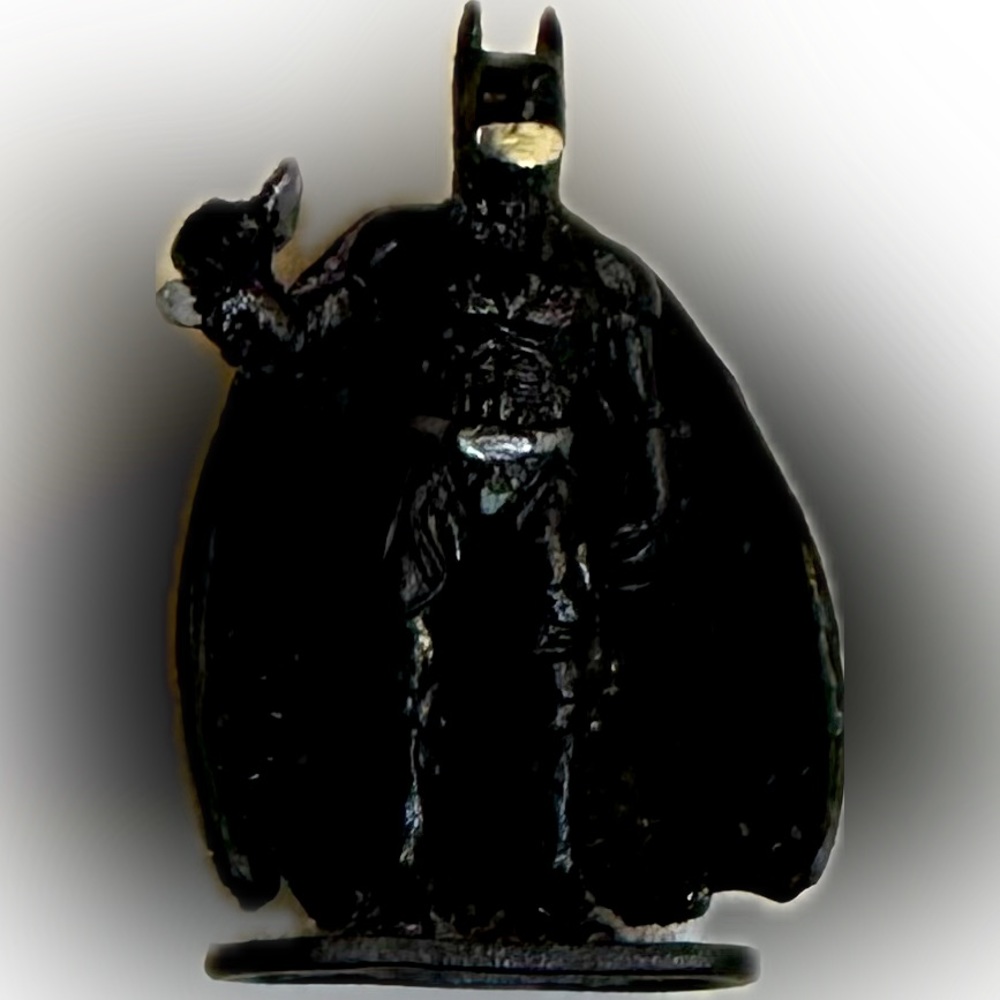 VTG RARE 1995 TINY DC COMICS BATMAN 1”x.75 Polly Pocket Action Figure SUPER HERO